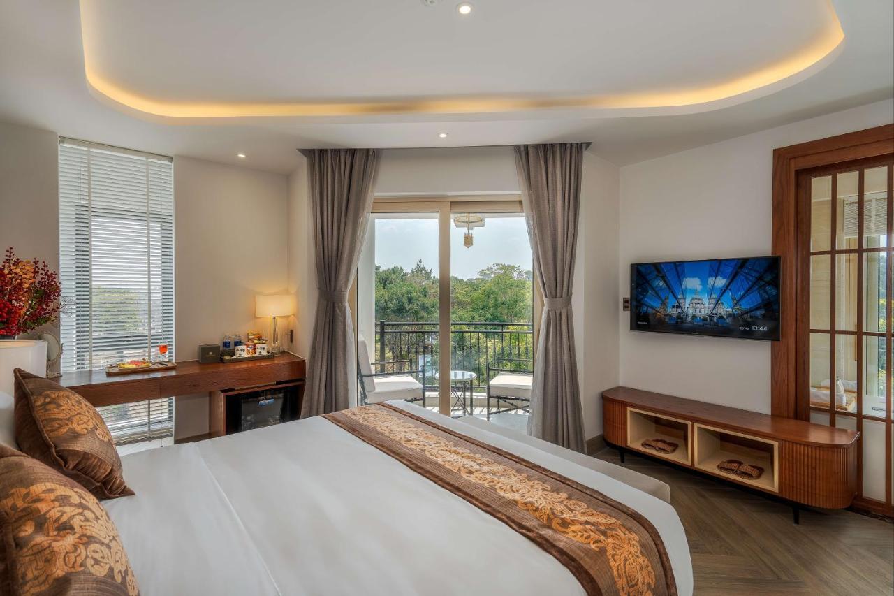 Ngon Avatar Hotel Плейку Экстерьер фото